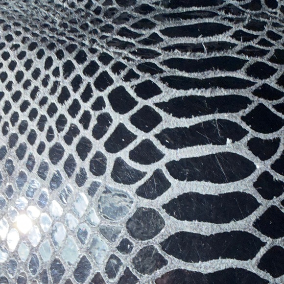 MICHAEL Michael Kors Black Snake Print Tote with Beige Straps - Picture 4 of 14